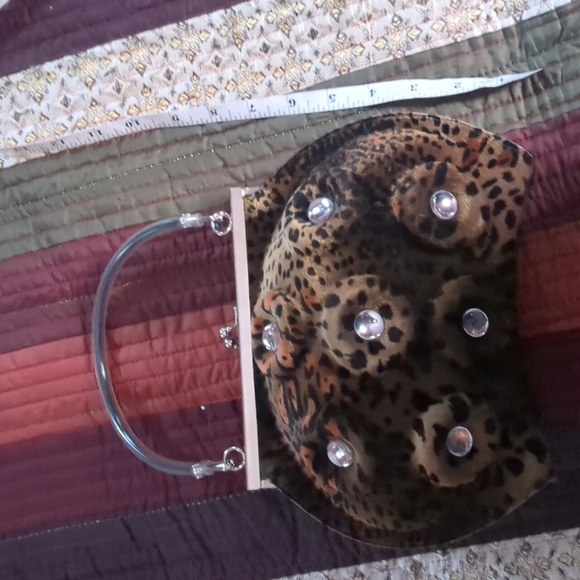 ANEMONE* lady octopus velvet leopard molded bag w silvertone hardware snap top - Picture 11 of 15